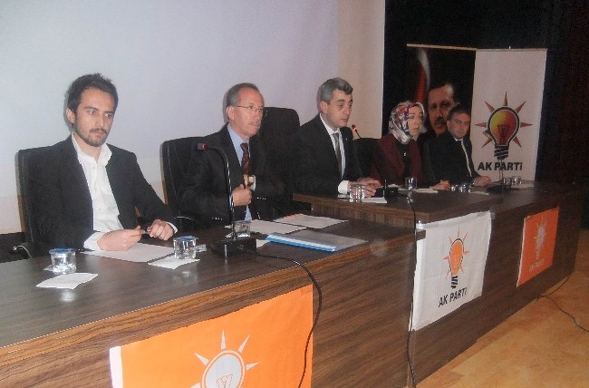 AK Parti\'nin İl Danışma Meclisi Toplantısı Kütahya\'da Yapıldı