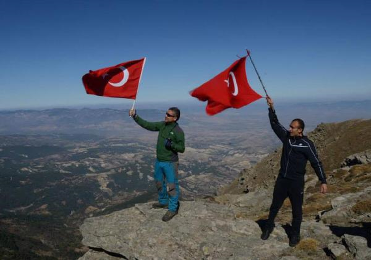 Babadağ Zirvesinde Cumhuriyet Kutlaması
