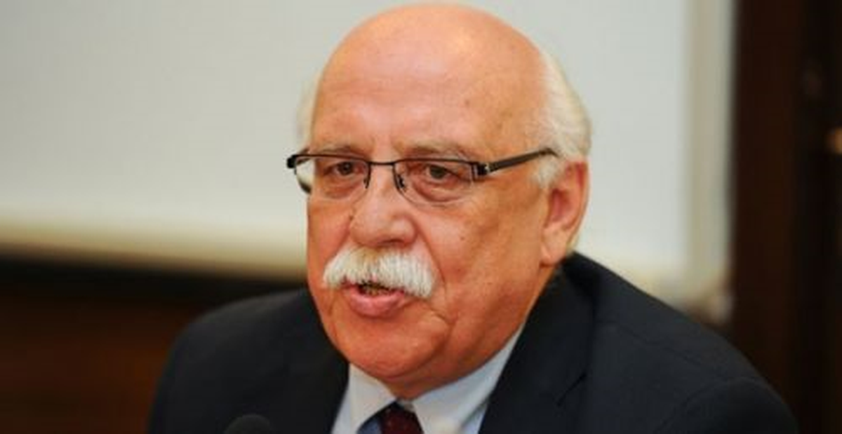Bakan Avcı, Öğretmenlerin Cumhuriyet Bayramını Sms ile Kutladı