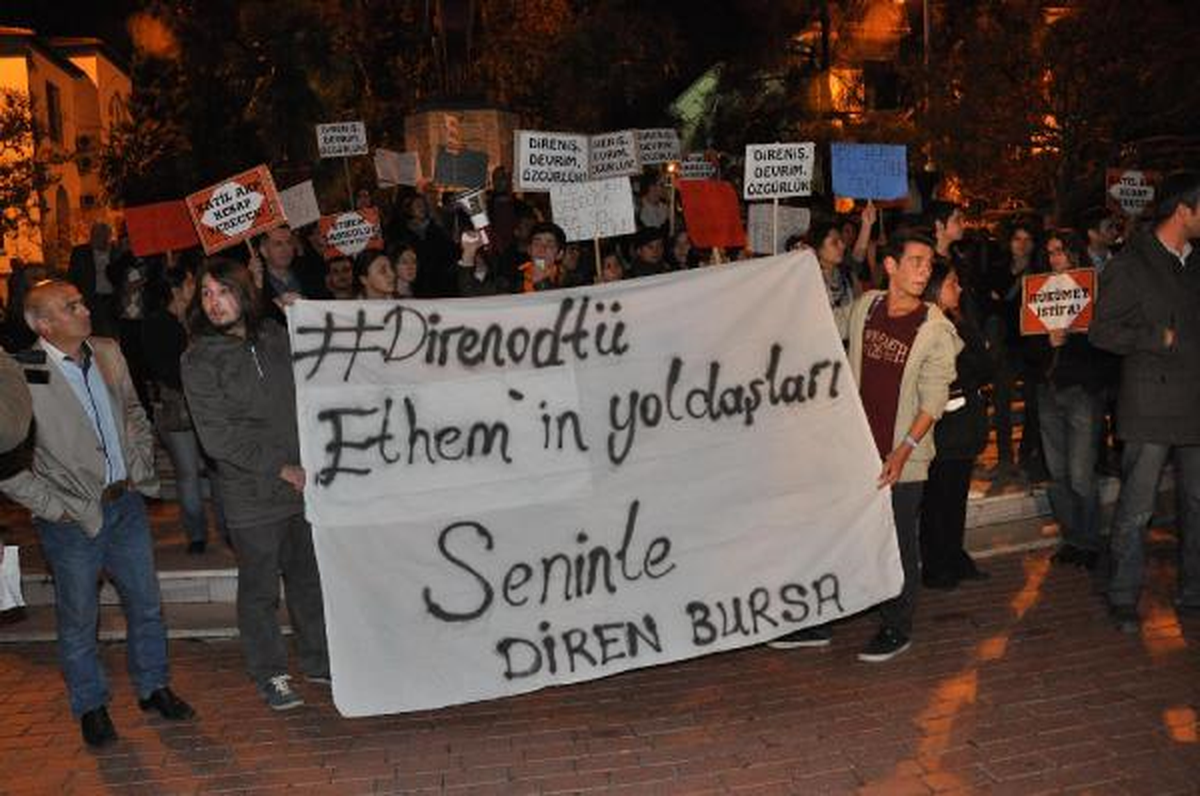 Bursa\'da ODTÜ\' Ye Destek Eylemi