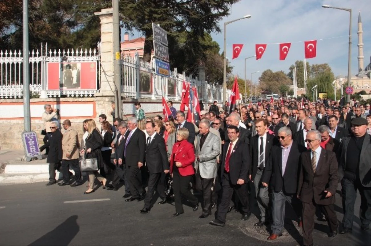 Edirne\'de CHP\'den Cumhuriyet Yürüyüşü