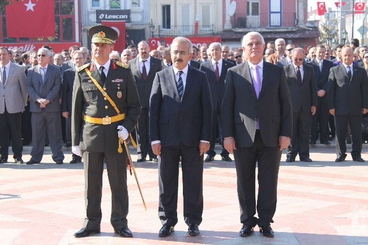 Edirne\'de Cumhuriyet Bayramı Töreni