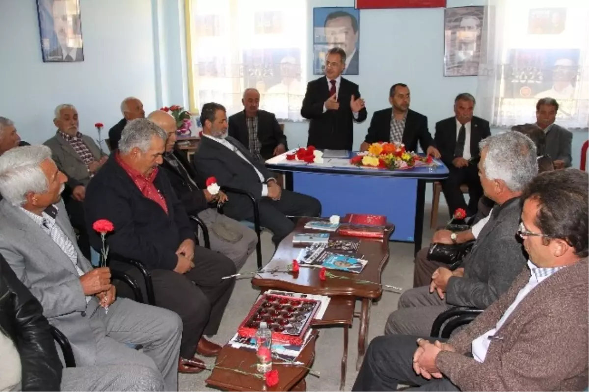 Eğitimci Mehmet Boyraz, Doğduğu İlçeye Başkan Aday Adayı Oldu