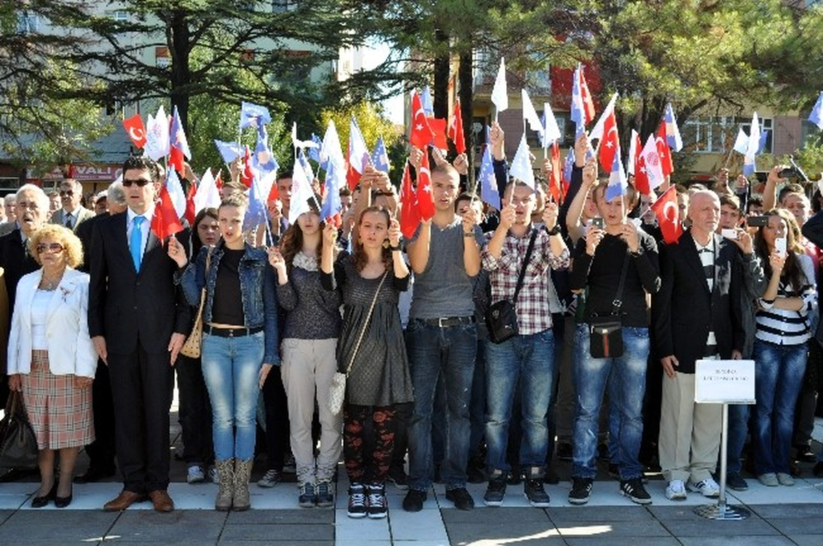Eskişehir\'de 29 Ekim Cumhuriyet Bayramı Töreni