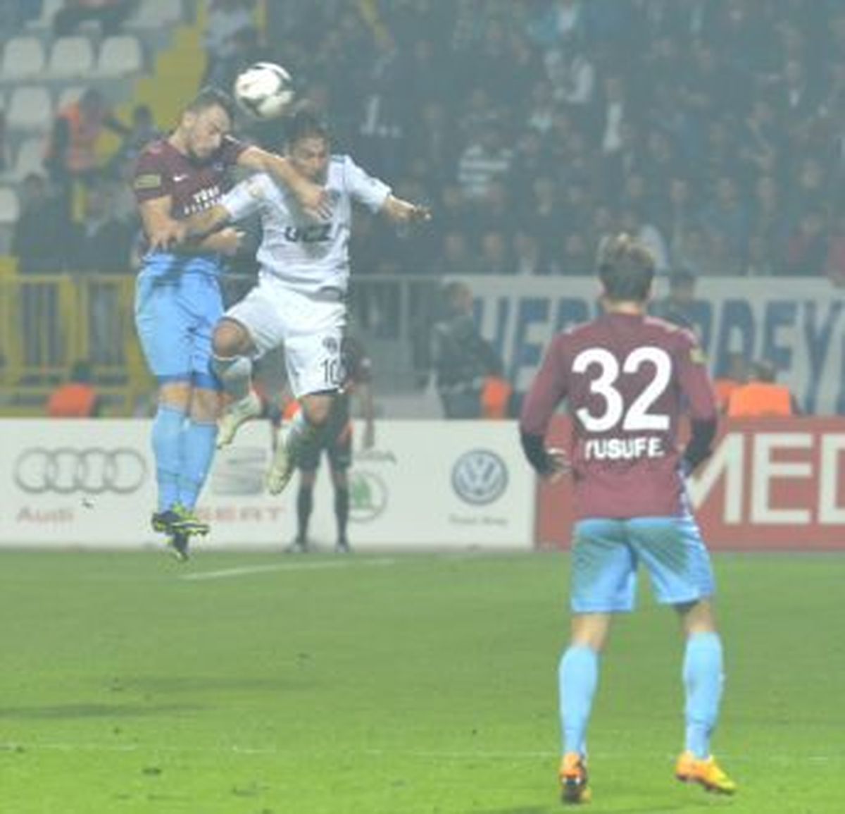 Fenerbahçe Liderliğini Sürdürüyor