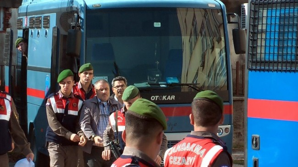 Mudanya Belediyesi\'ndeki Yolsuzluk Operasyonu Zanlıları Hakim Karşısında