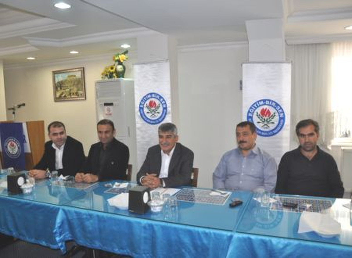 Nusaybin\'de Eğitim Bir Sen Eğitim Sorunlarını Ele Aldı