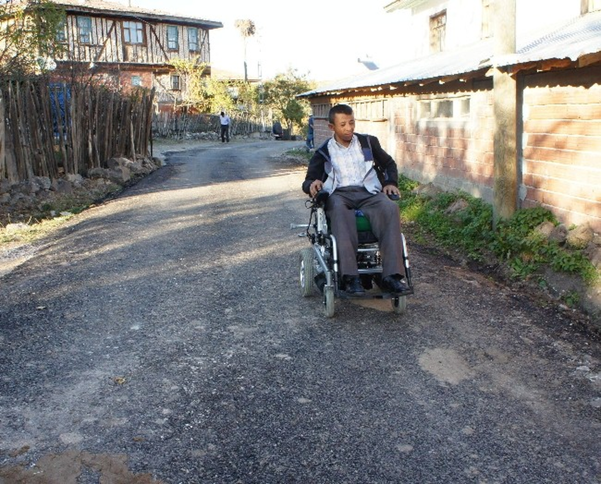 (Özel Haber) Altı Yıl Sonra Annesinin Mezarına Gidebildi