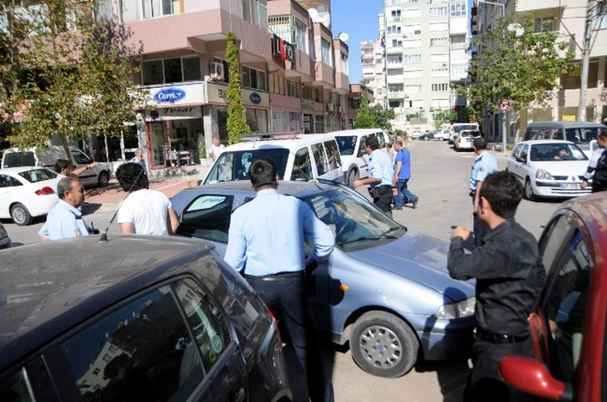 Polis Otosu Kaza Yaptı: 1 Yaralı