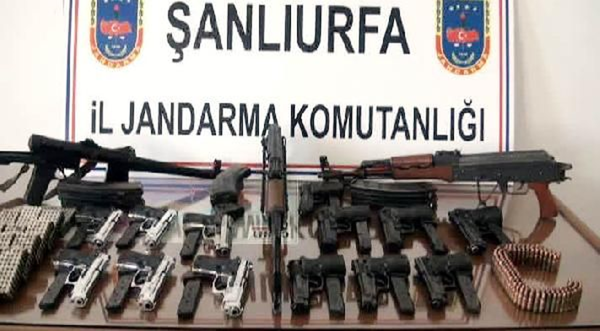 Şanlıurfa\'da Silah ve Uyuşturucu Operasyonu: 4 Gözaltı