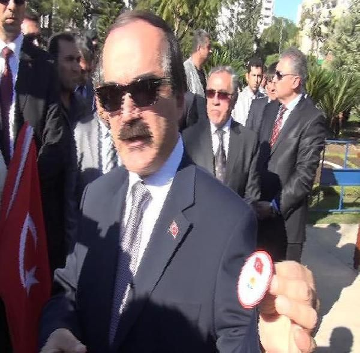 Vali ile Belediye Başkan Vekili Arasındaki Gerginlik