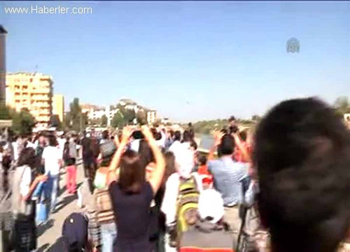 29 Ekim Cumhuriyet Bayramı Solo Türk gösterisi (2)