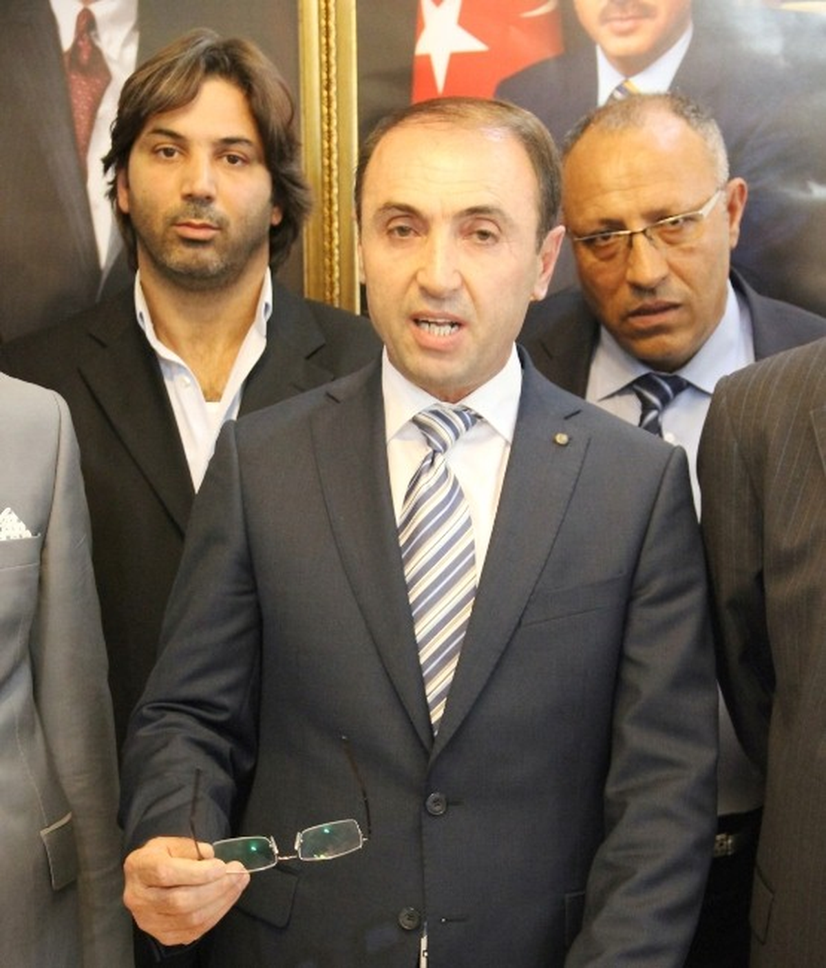 AK Parti Buca\'da Yarışa Fikret Aktaş da Katıldı