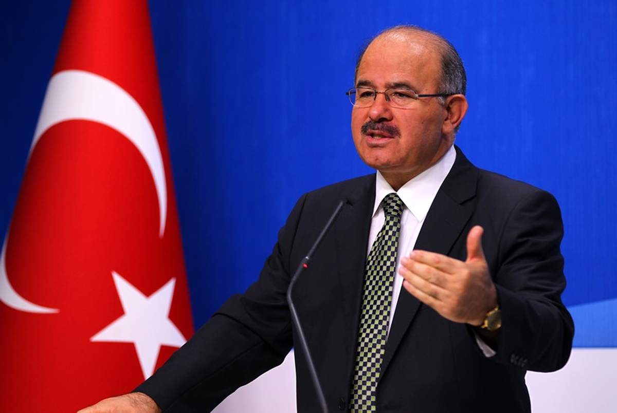 Ak Parti\'li Çelik\'ten Bayramı Hakkari\'de Geçiren Kadir İnanır\'a "Süreç" Teşekkürü