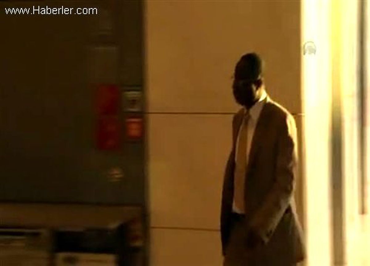 Almanya\'nın ilk siyahi milletvekili Diaby, AA\'ya konuştu