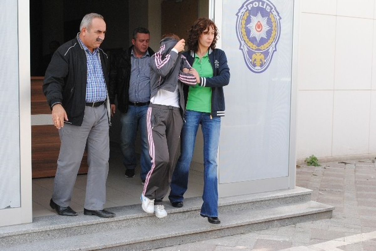 Arkadaşının Kredi Kartını Kullandı, 3 Yıl Hapis Cezası Aldı