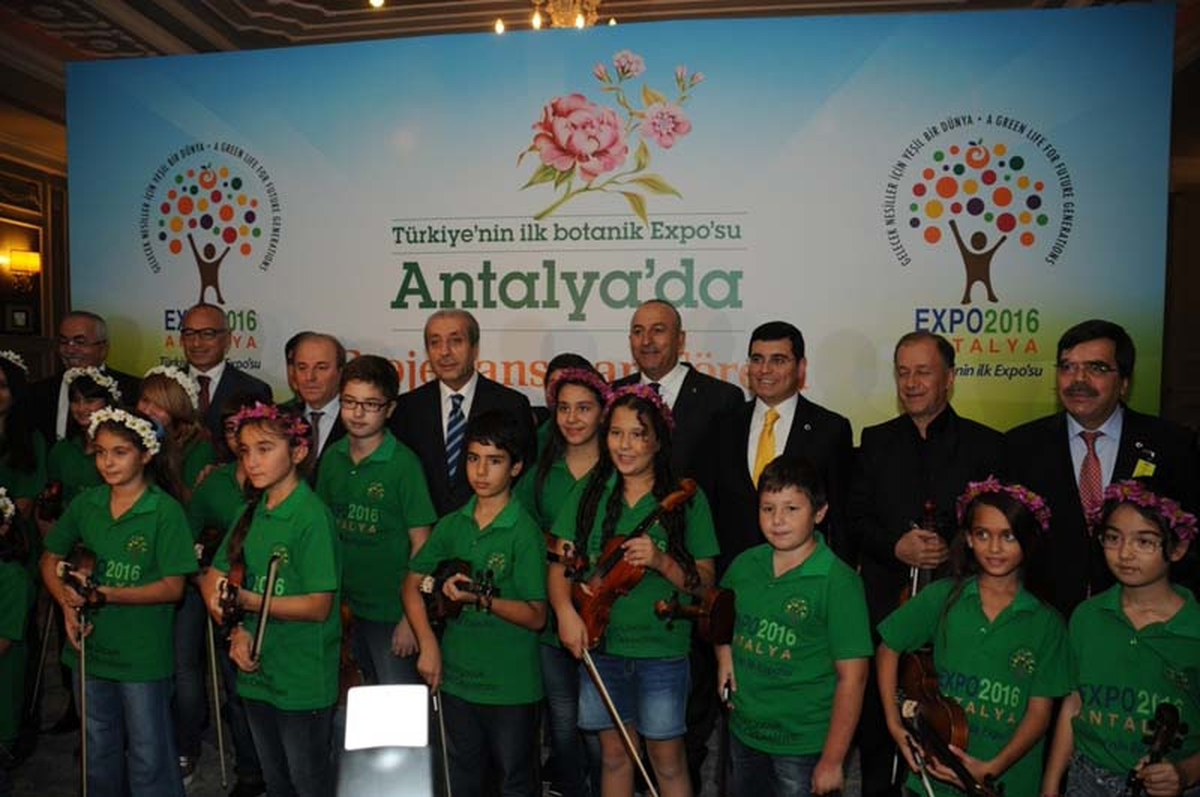 Bakan Eker, Expo 2016 Antalya Projesini Tanıttı