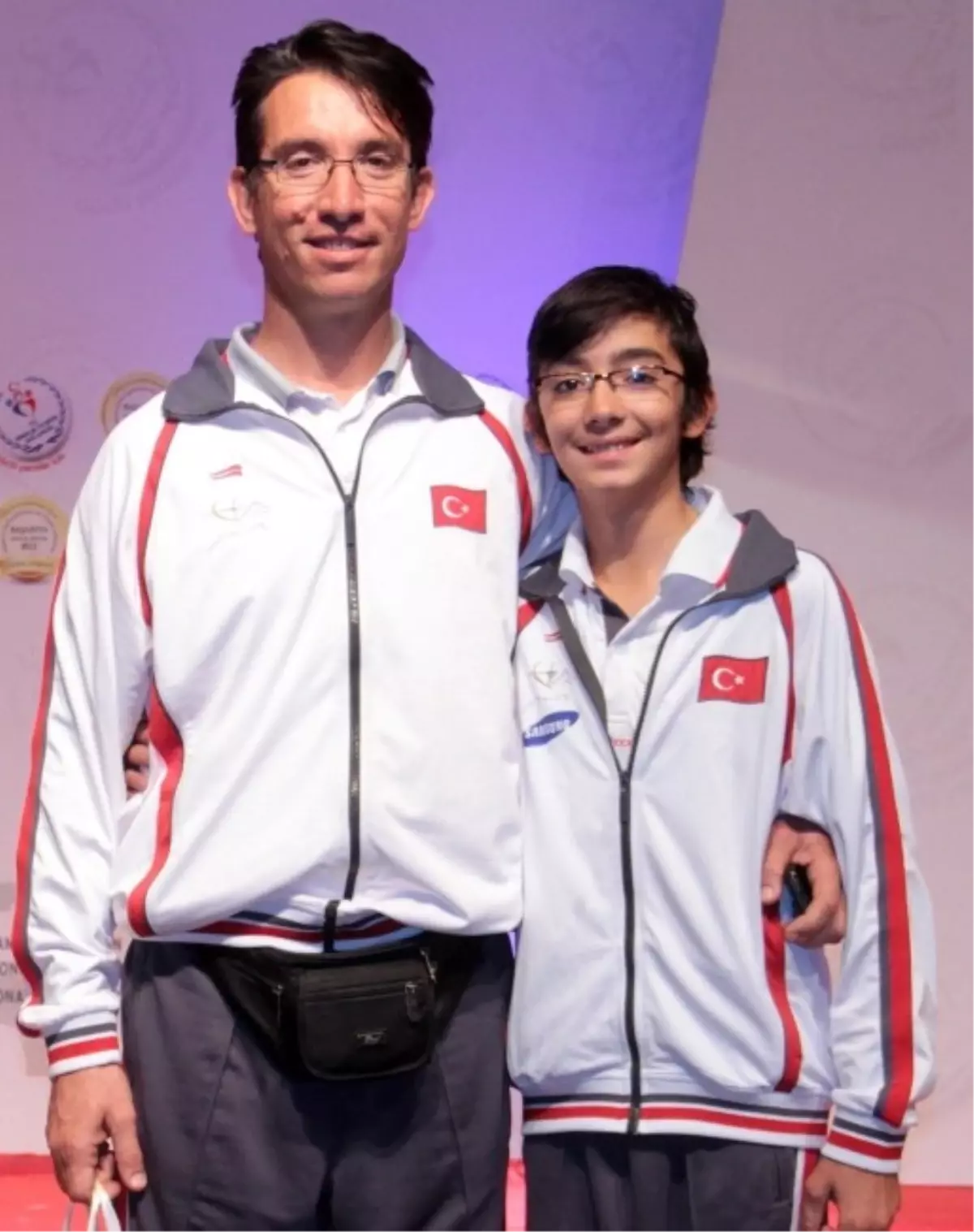 Bakan Kılıç\'tan İhlas Koleji Öğrencisine Ödül