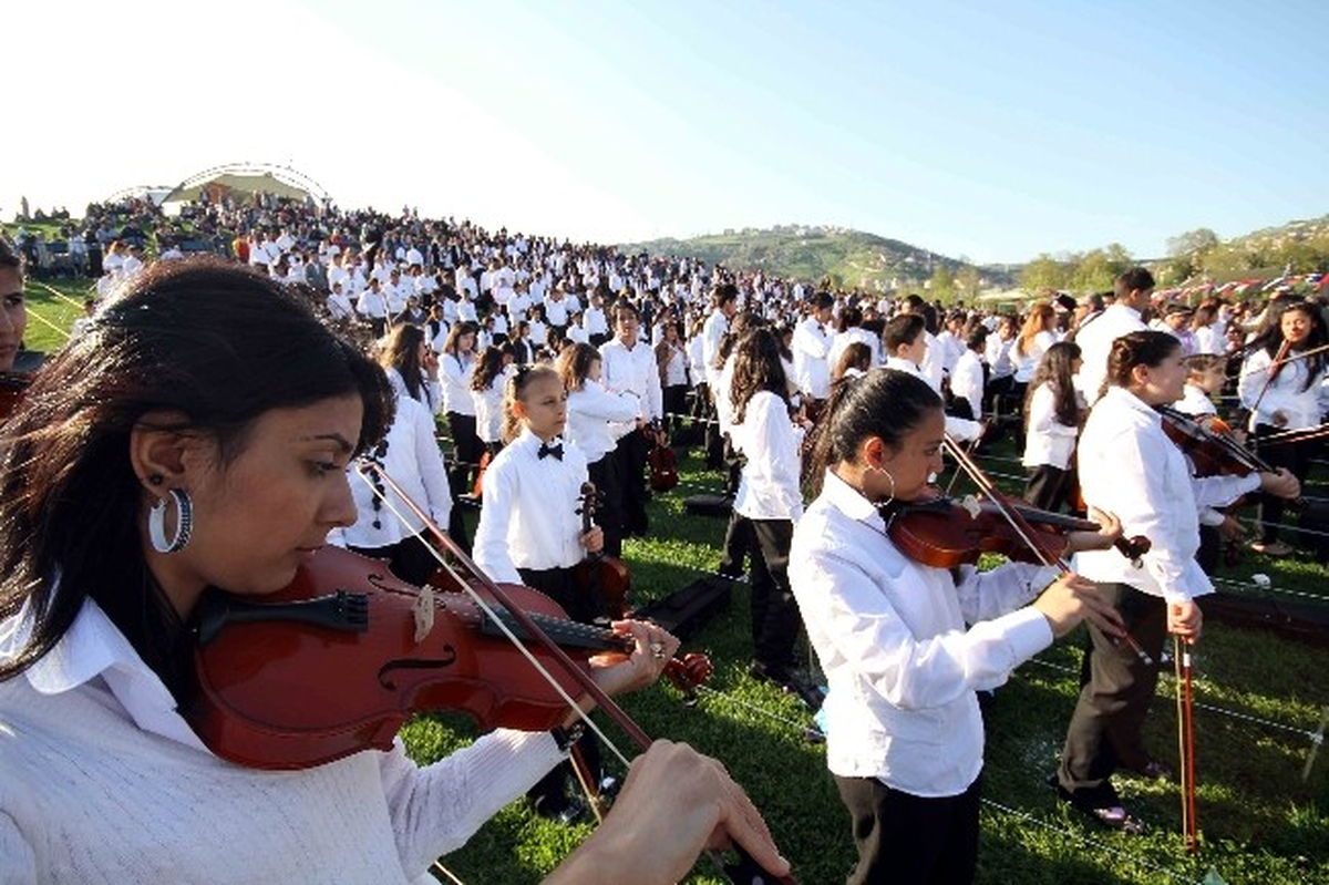 Başkan Karaosmanoğlu Strazburg Yolcusu