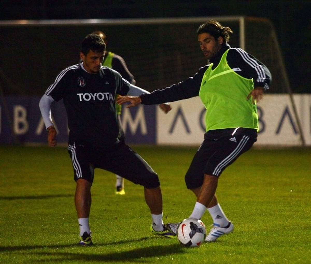 Beşiktaş\'ta Karabükspor Maçı Hazırlıkları Sürüyor