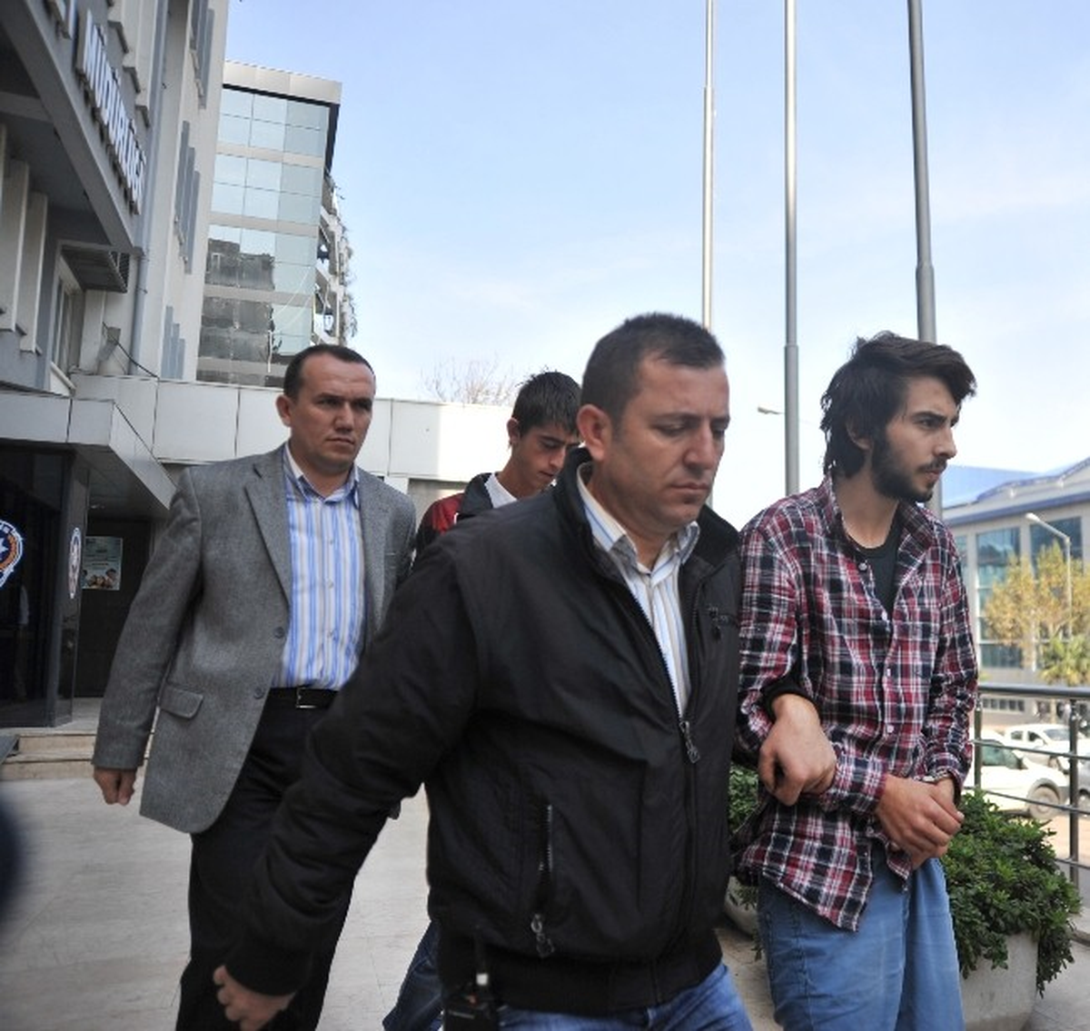 Bursa\'da \'Sahte Savcı ve Polis\' Suçüstü Yakalandı
