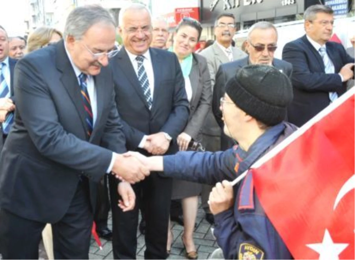 CHP Genel Başkan Yardımcısı Koç, Manisa\'da