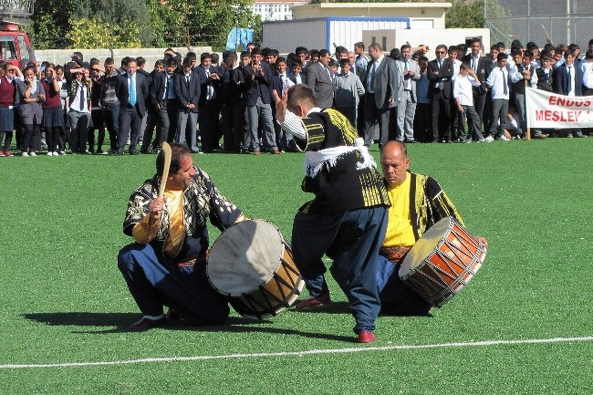 Cumhuriyet Bayramı Araban\'da Coşkuyla Kutlandı