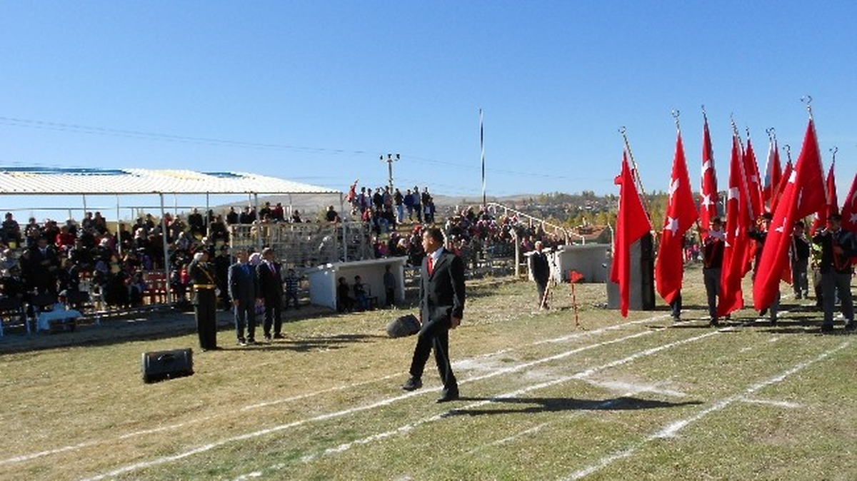 Cumhuriyet Bayramı\'nın 90\'ıncı Yılı Bünyan\'da Coşkuyla Kutlandı