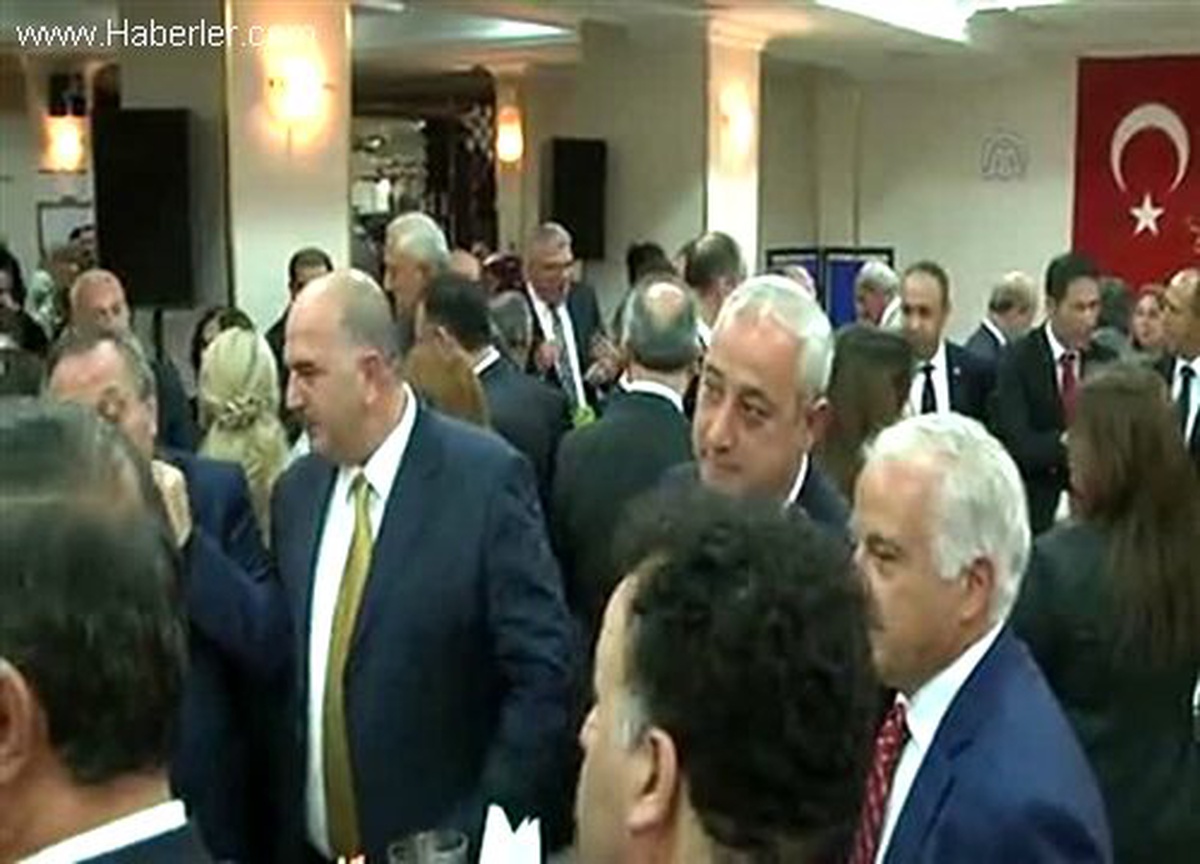 Yalova\'da Cumhuriyet Resepsiyonu Düzenlendi