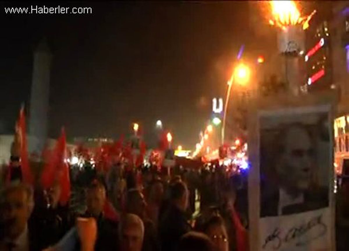 "Cumhuriyet Yürüyüşü"