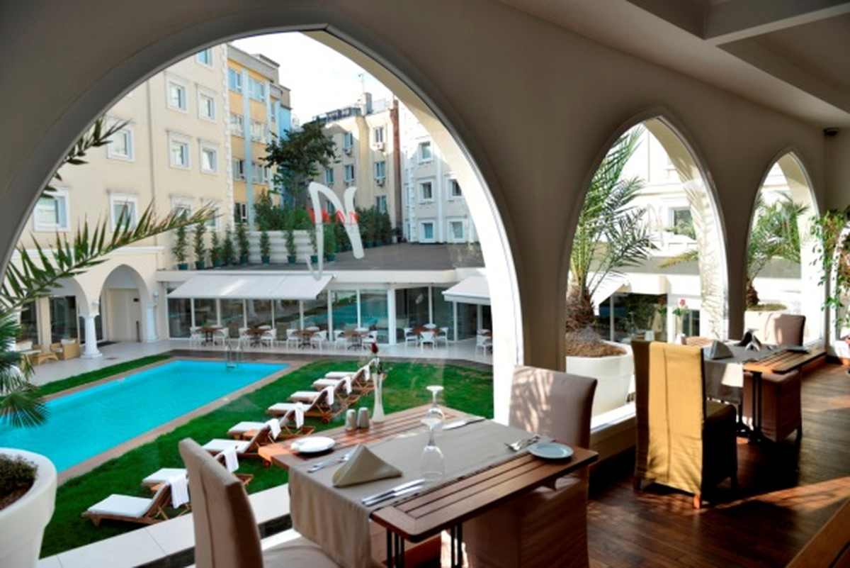 Ege Yemekleri, Holıday Inn İstanbul Cıty\'de