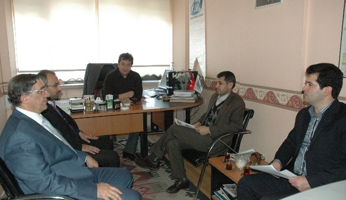 Erdebil Büyükşehir Belediye Başkanı Sidef Bedri\'den İha\'ya Ziyaret
