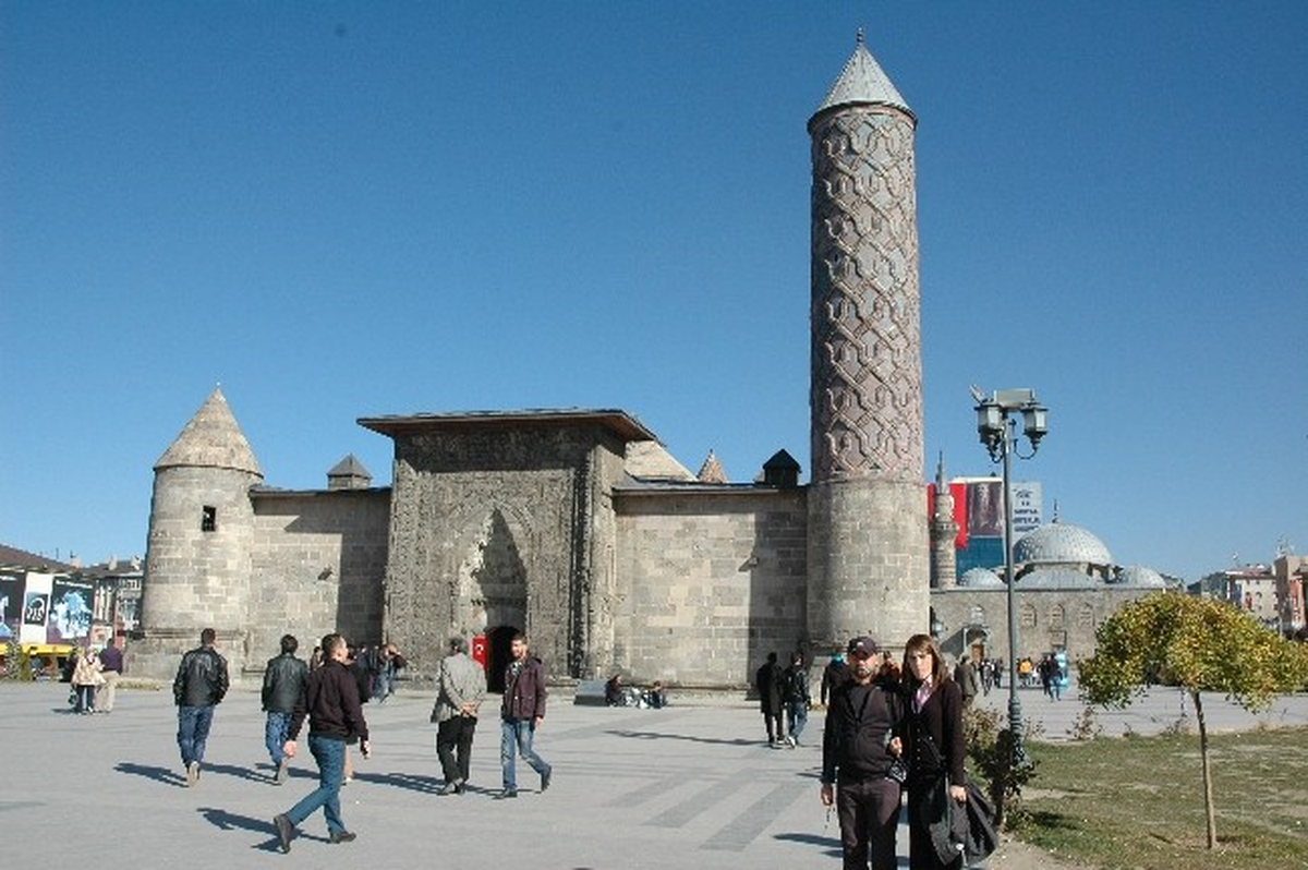 Erzurum\'da Yazdan Kalma Günler
