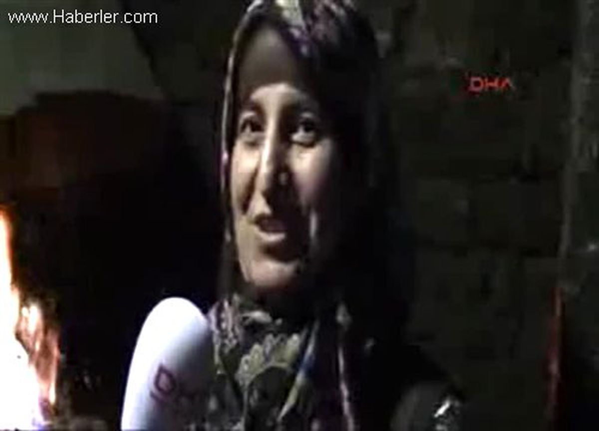 Eşiyle Birlikte Demircilik Yapıyor