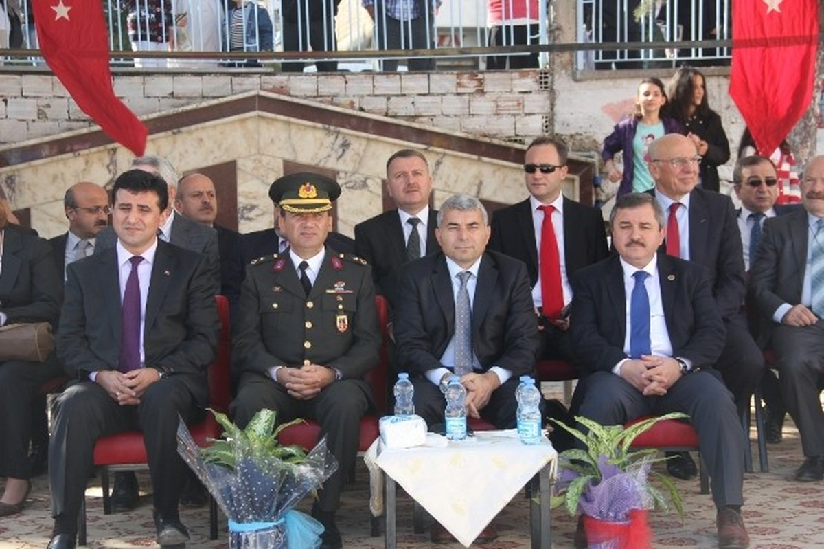 Fatsa\'da Coşkulu Bayram Kutlaması