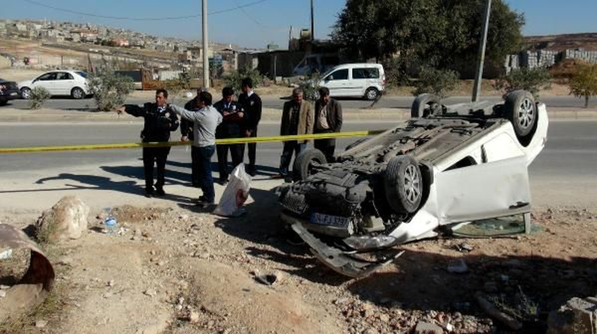 Gaziantep\'te Otomobil Devrildi: 1 Yaralı