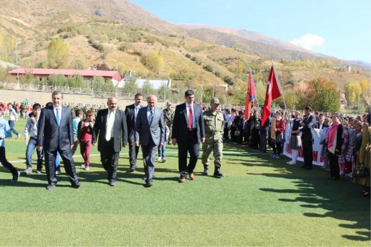 Goman Dağı\'nda Türk Bayrağı Açtılar