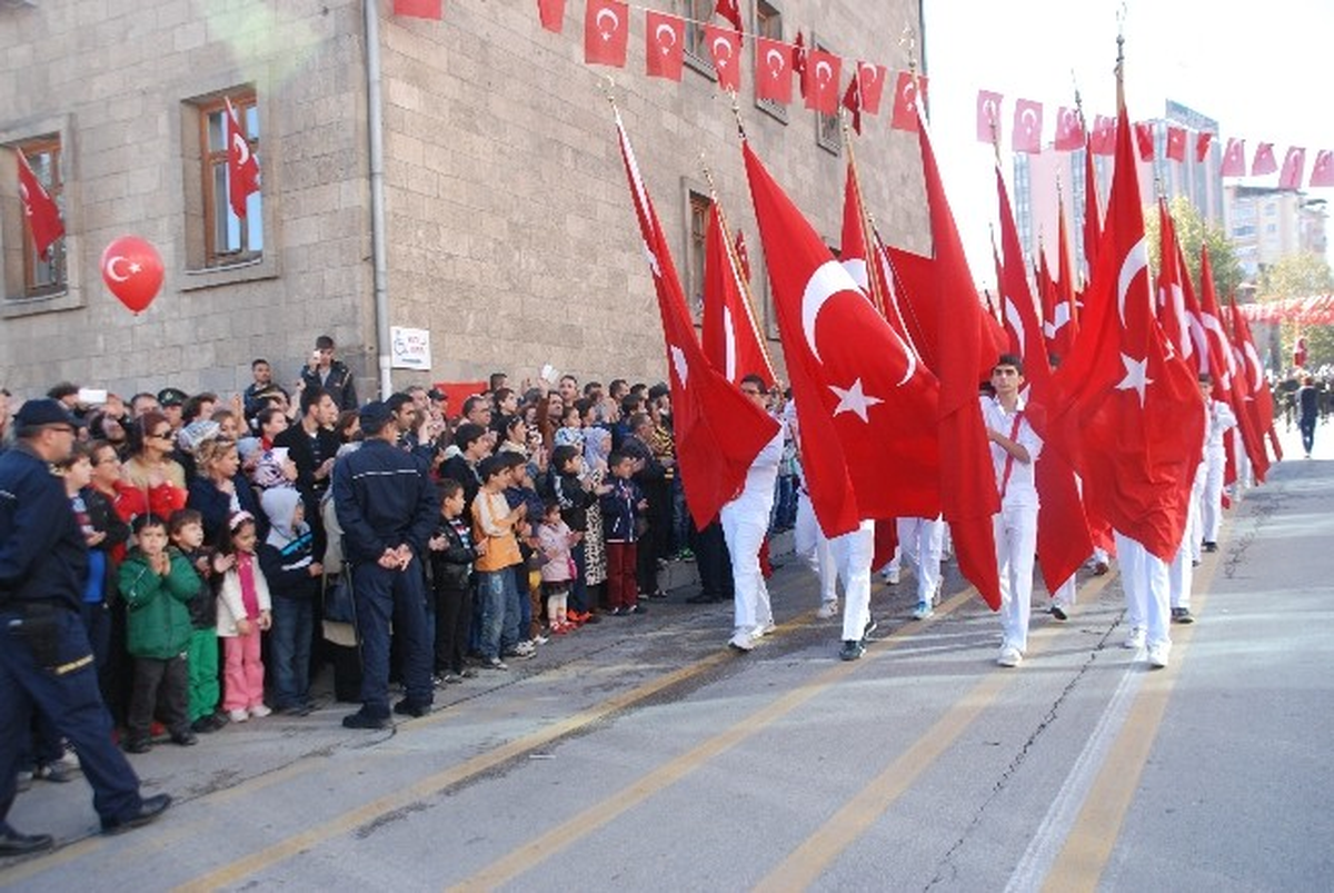 Isparta\'da Cumhuriyet Bayramı Coşkusu Yaşandı