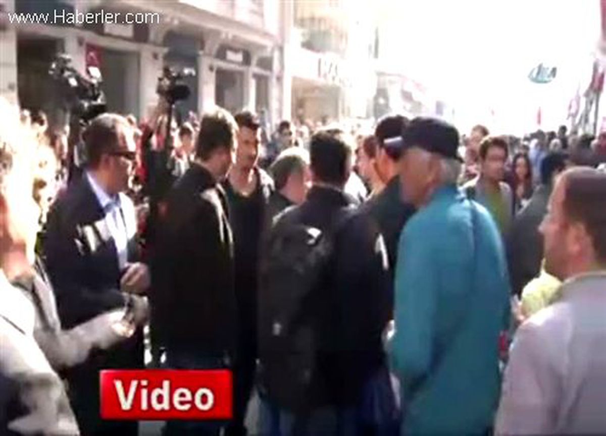 İstiklal Caddesi\'nde 29 Ekim Gerginliği