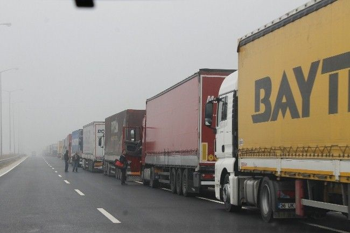 Kapıkule Sınır Kapısı\'nda Tır Kuyruğu