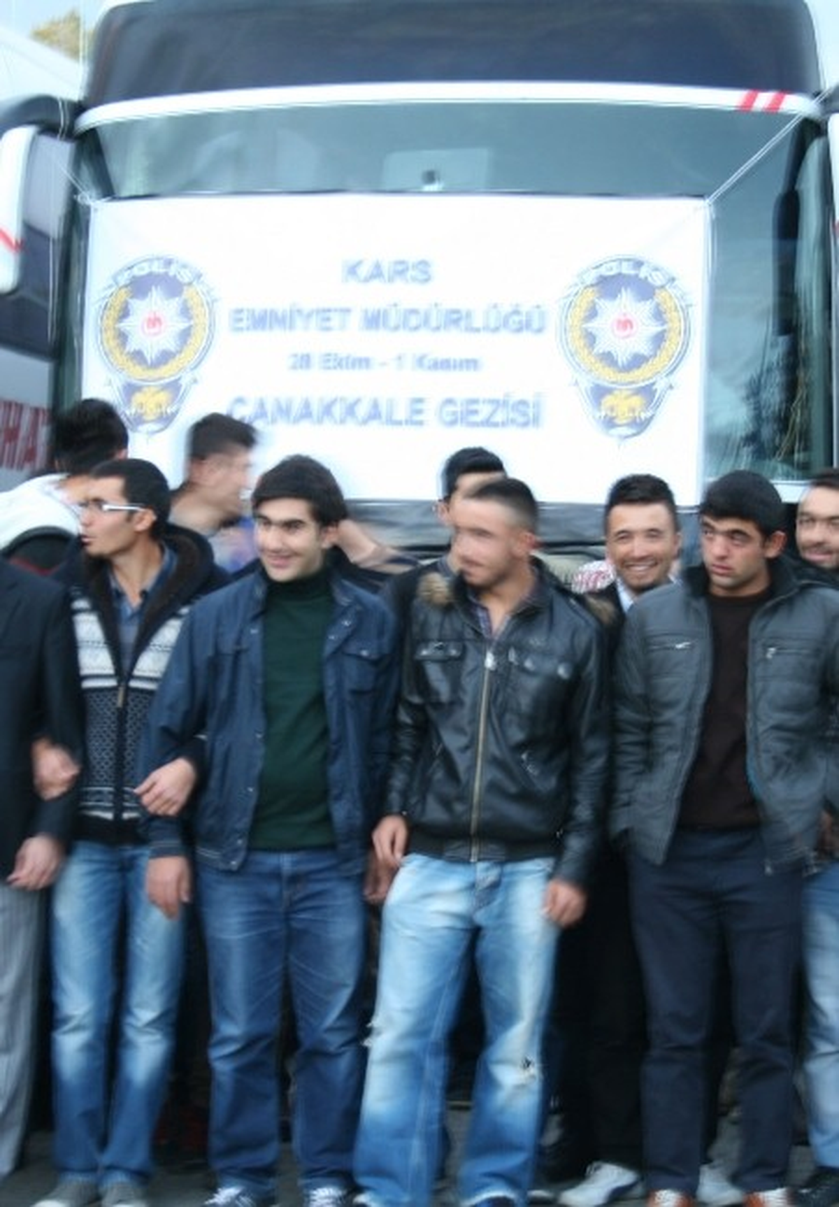 Kars Emniyet Müdürlüğü Üniversite Öğrencilerini Çanakkale\'ye Gönderdi