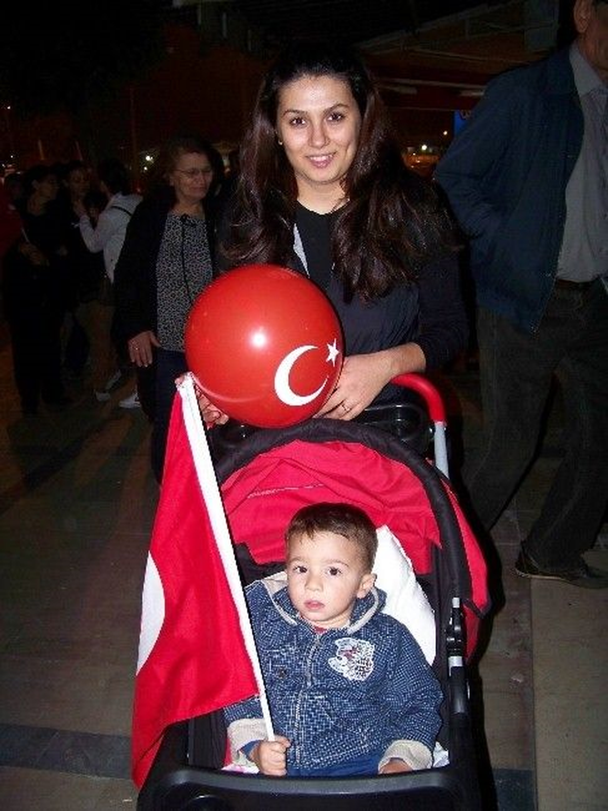 Kırklareli\'de Cumhuriyet Yürüyüşü Yapıldı