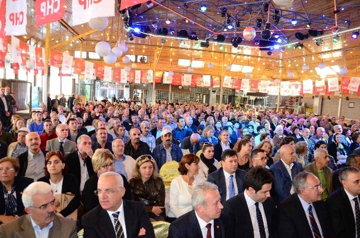 Koç: "Biz Türk Milletiyiz Demekten Onur Duyarız"