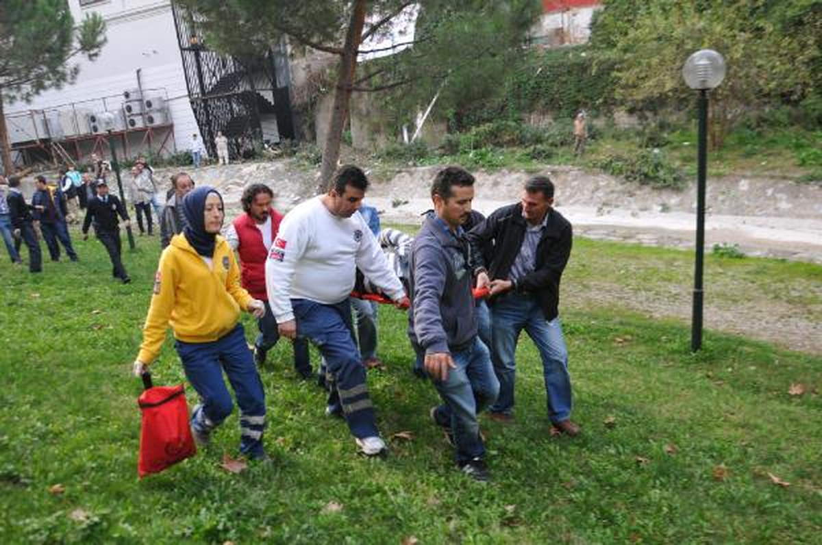 Köprüde İntihar Girişimi