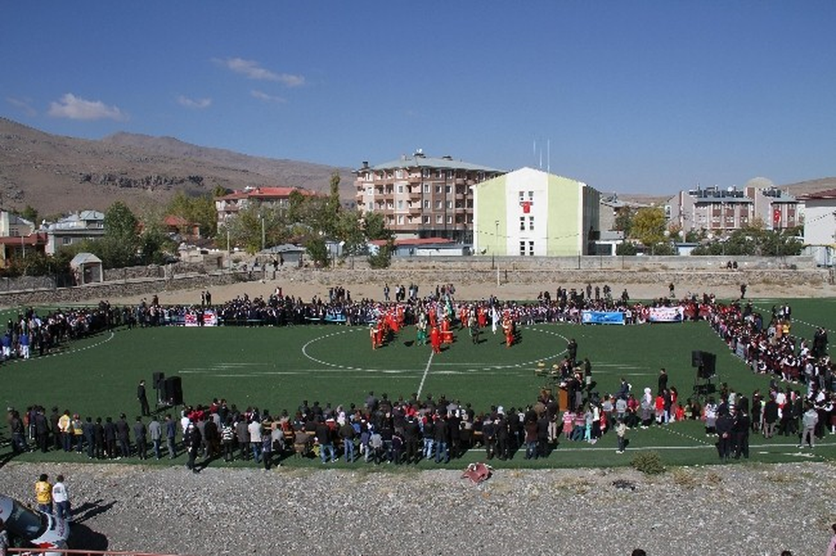 Muradiye\'de Cumhuriyet Bayramı Coşkusu