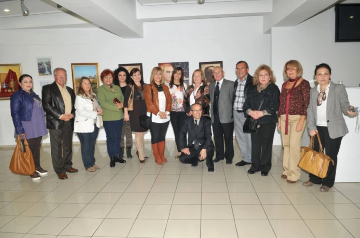 Nilüfer Konak Kültürevi\'nde Karma Resim Sergisi Açıldı