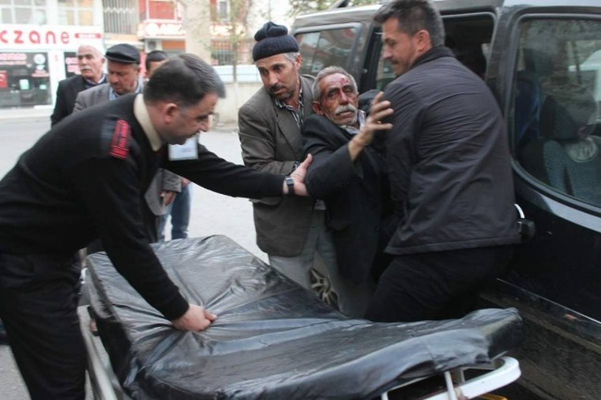 Nişan Dönüşü Feci Kaza: 2 Ölü, 10 Yaralı