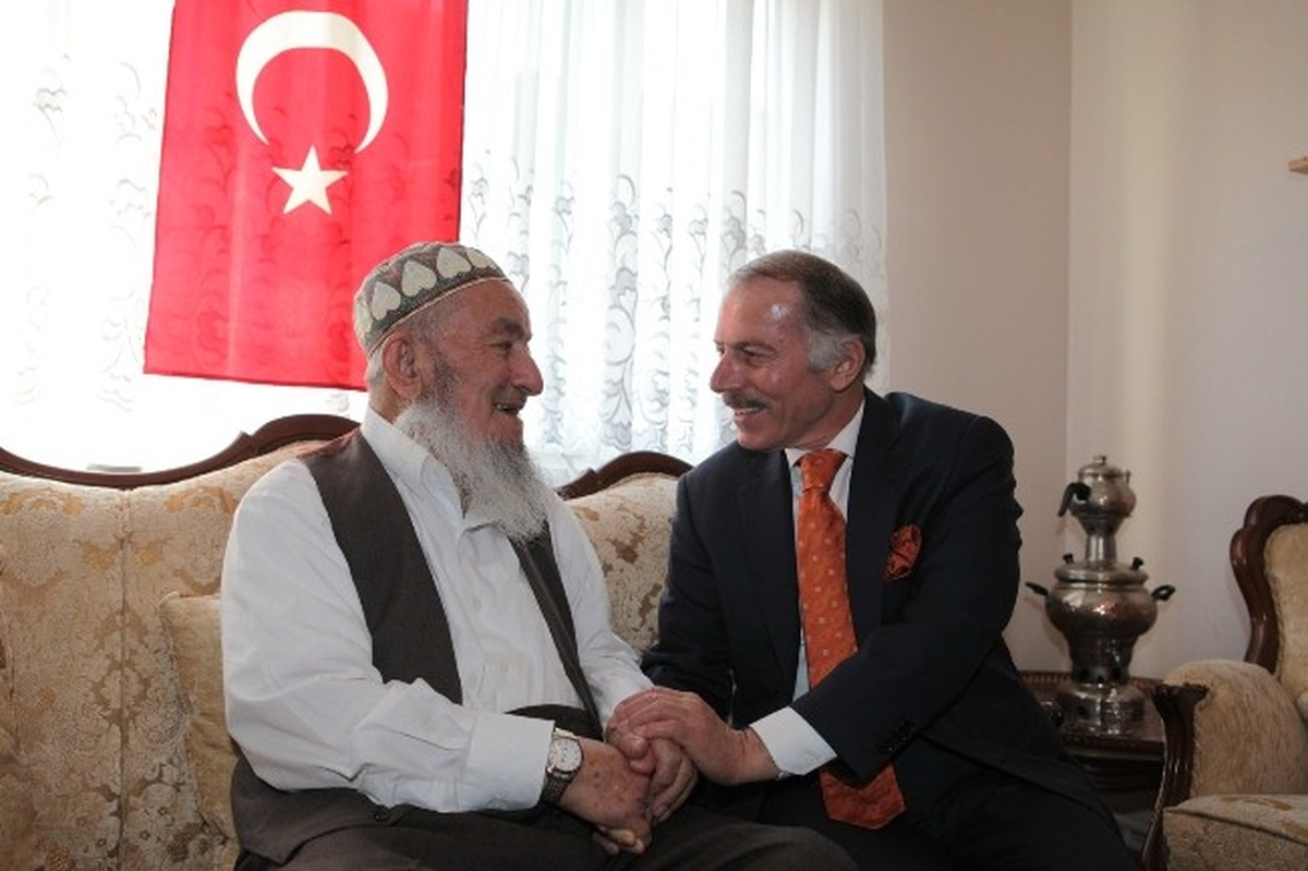 (Özel Haber) 90 Yıllık "Dev Çınar" Cumhuriyet ile Aynı Yaşta
