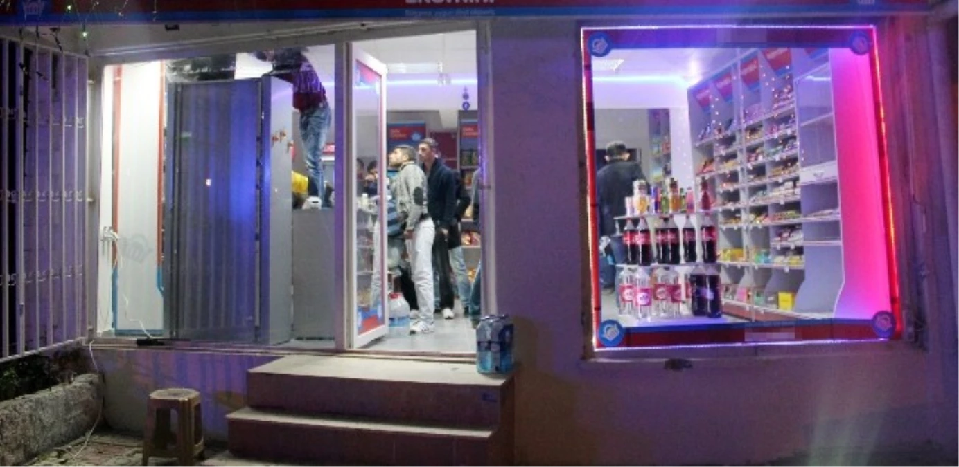 Ankara\'da Silahlı Saldırgan Olay Çıkardı