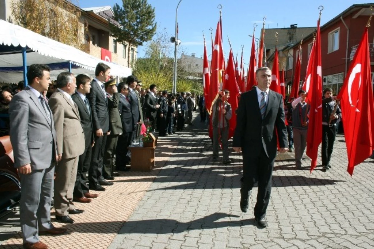 Pasinler\'de 29 Ekim Cumhuriyet Bayramının 90. Yıl Dönümü Coşku ile Kutlandı